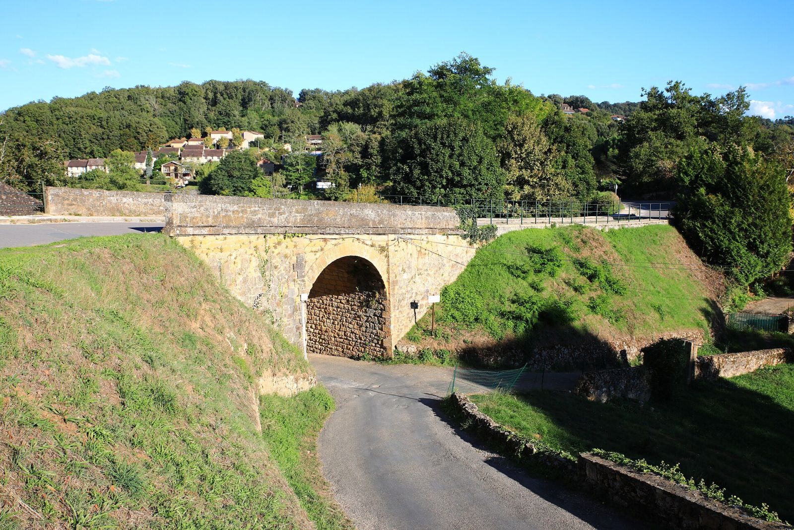 Domme (Dordogne, France) - Bridge, originally built for a local railway, at the eastern entrance of the village